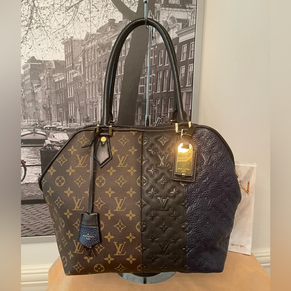Louis Vuitton Limited Edition Marine Blocks Tote Like New - Picture 3 of 17